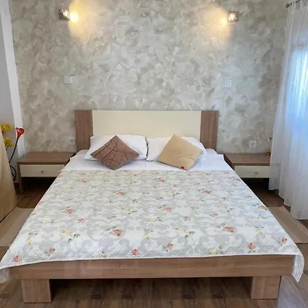 The Garden & فندق مبيت وإفطار
