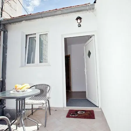 Couette-café The Garden & Split