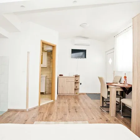 The Garden & Nocleg ze śniadaniem Split